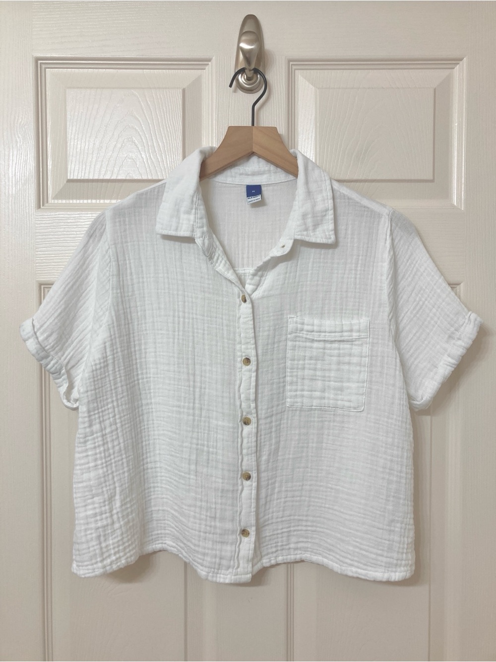 Old Navy White Gauzy Cotton Short Sleeve Demi Button Front Shirt Medium Resort